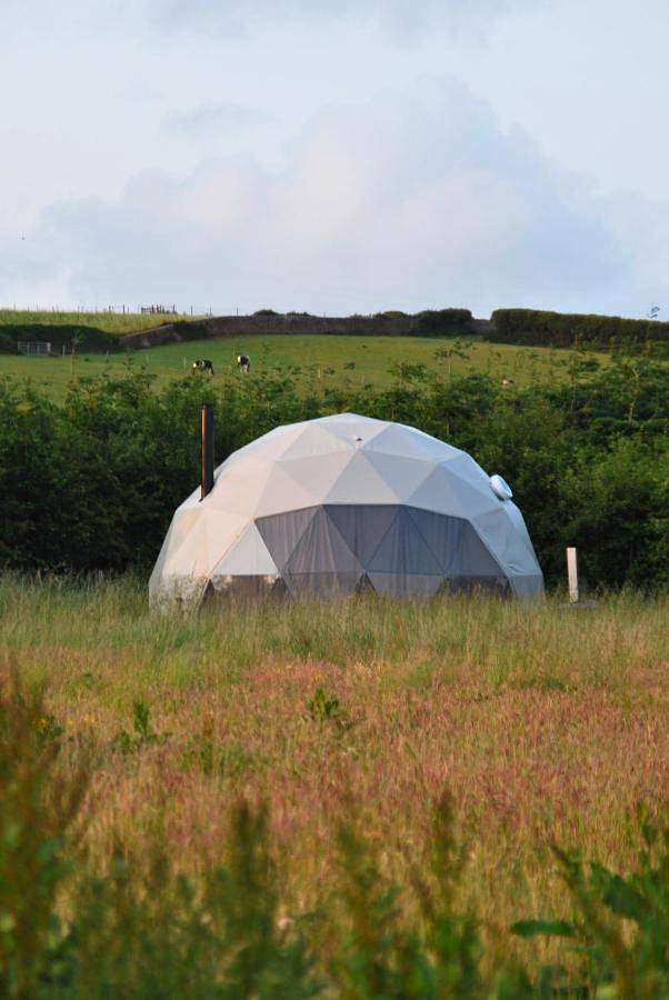 Tent for 4 people, with garden and view in Somerset