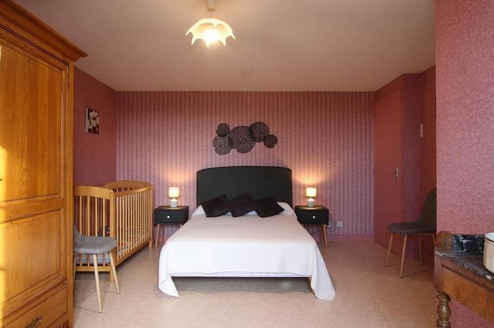 Gîte pour 6 personnes, avec jardin dans Folligny - 2