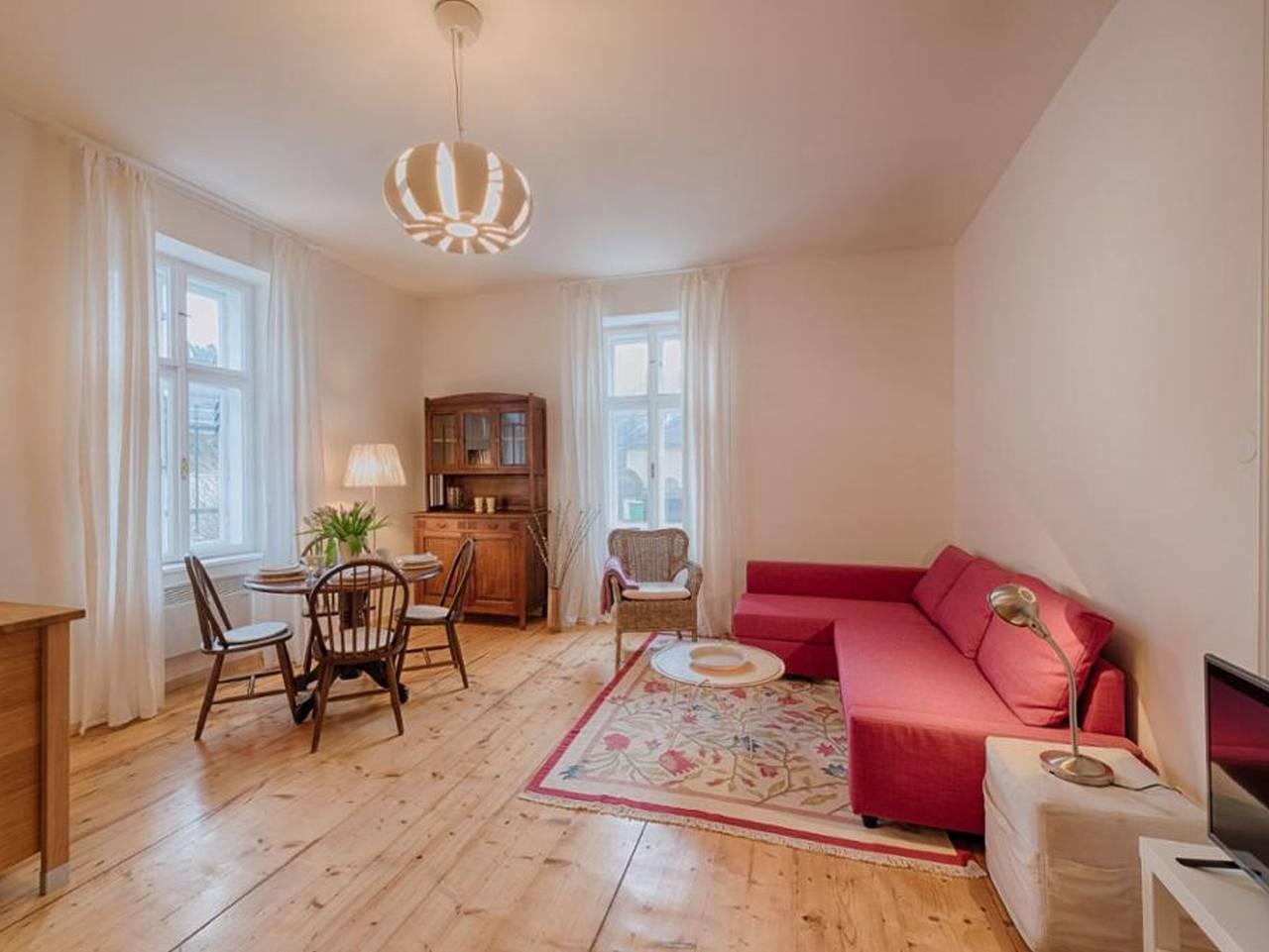 Ganze Wohnung, Ferienwohnungen Landhaus Blauer Spatz - Studio-Apartment Top 4 mit Raxblick in Reichenau an der Rax, Wiener Alpen in Niederösterreich Region