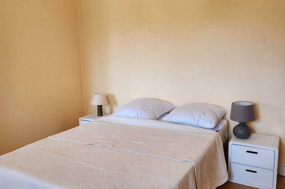 La Maison sur le Port  in Lézardrieux, Costa de granito rosa