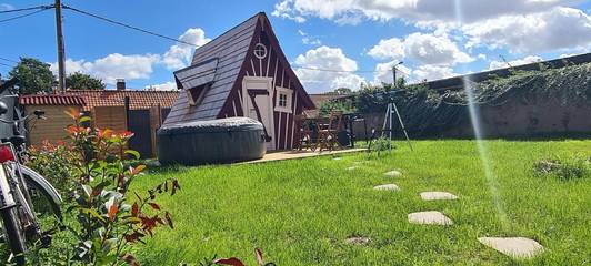 Camping pour 2 personnes, avec jardin ainsi que terrasse et jacuzzi, animaux acceptés dans le Pas-de-Calais