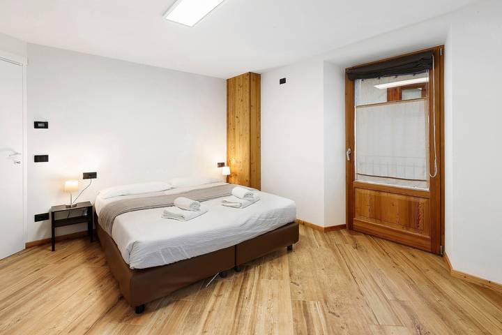 Ganze Wohnung, Apartment Via Livigno mit Bergblick, Balkon und Wlan in Isolaccia, Valdidentro