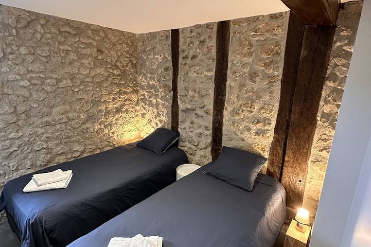 Location de vacances pour 6 personnes, avec jardin et piscine à Clermont-Dessous - 3