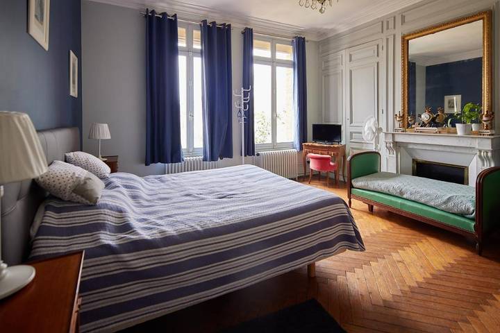Maison d’hôte pour 2 personnes, avec Terrasse et Jardin ainsi que Sauna et Vue à Forges-les-Eaux