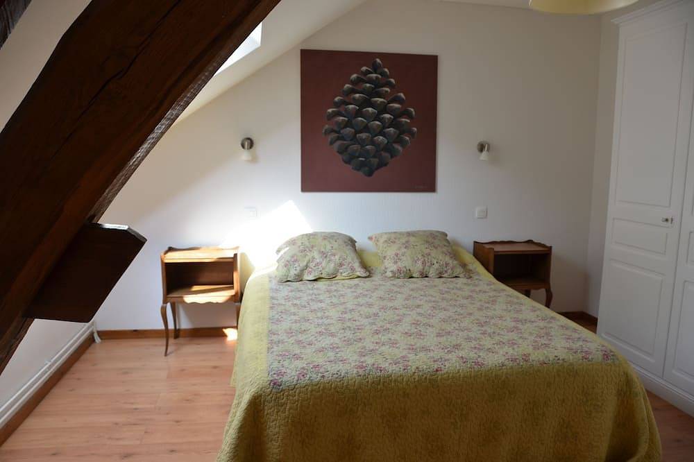 Reizendes Ferienhaus, Blumengarten, im Herzen von Morvan, Bourgogne in Saint-Martin-du-Puy, Naturpark Morvan