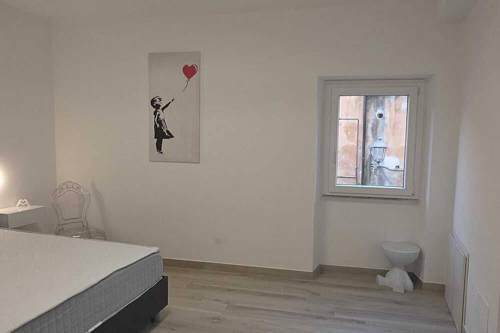 Entire apartment, The Little White House: Your elegant suite in the heart of downtown Tuscania in Tuscania, Viterbo Province