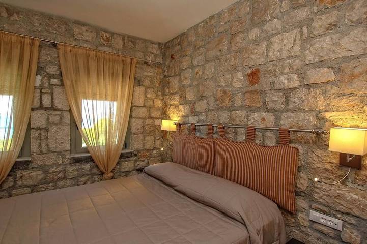 Villa Luciana - Private Pool, BBQ, WiFi & AC in Pefki, Rhodos