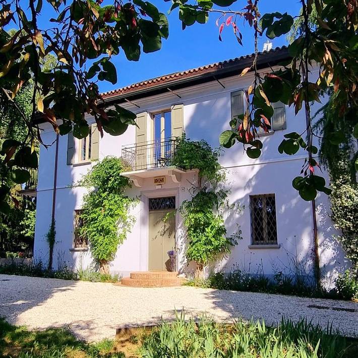 B&b per 2 persone, con Balcone e Terrazza nonché Giardino e Panorama a Faenza