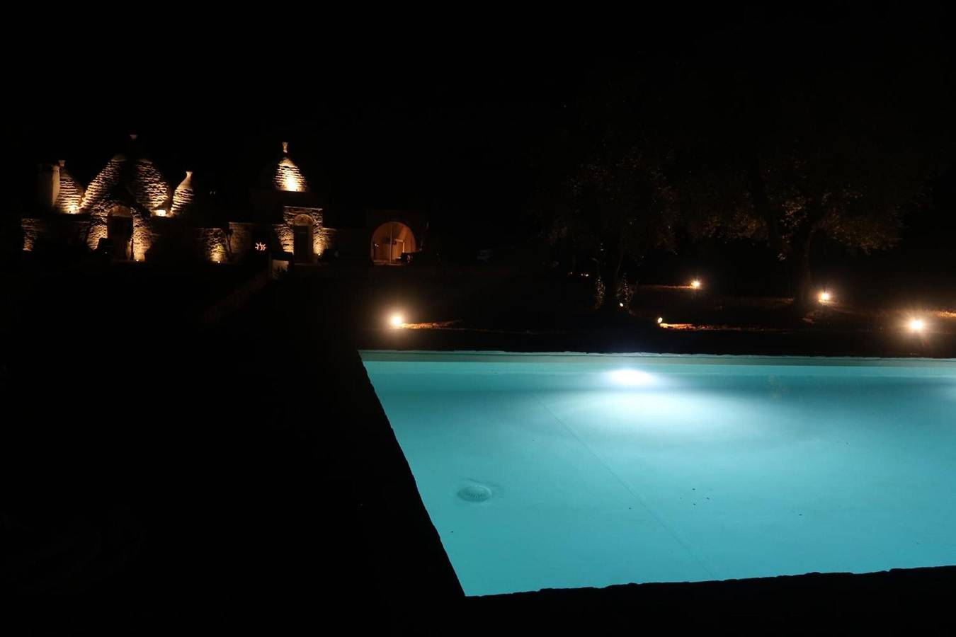 Trullo Antigo com Piscina Privada e Exclusividade Total no Vale d'Itria, Puglia in Ostuni, Salento