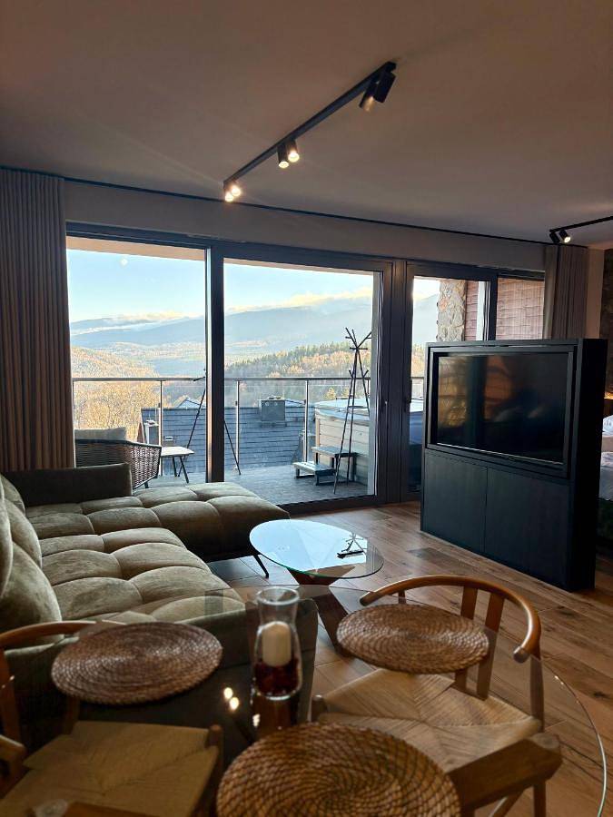 Ośrodek wypoczynkowy dla 4 osób, z balkon i basen oraz jacuzzi w Szklarska Poręba