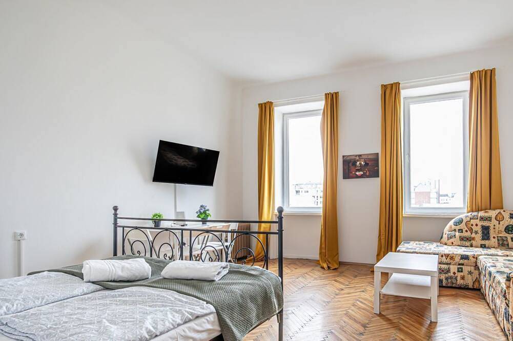 Ganze Wohnung, Superb 2Br Apt. Very Spacious @the Millenium Tower in Wien, Wienerwald