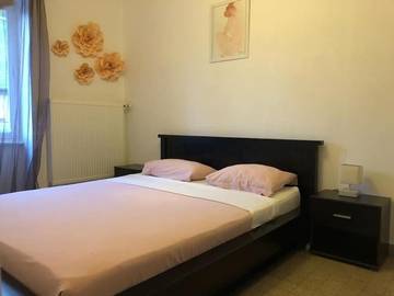 Gîte pour 5 personnes, avec jardin et terrasse à Dompierre-sur-Besbre