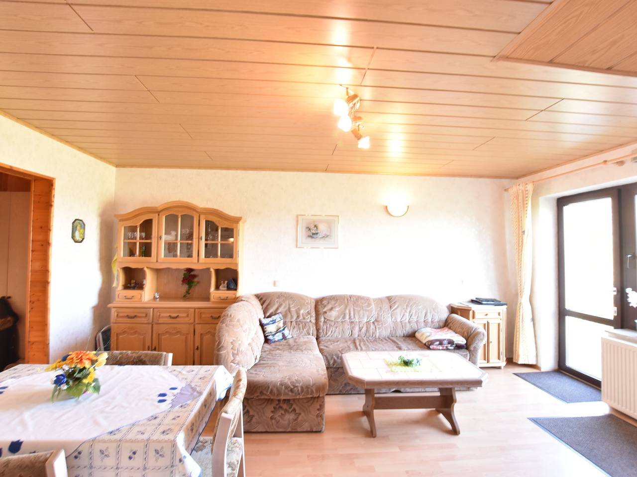Ganze Wohnung, Ferienwohnung mit Terrasse in Kröpelin in Kröpelin, Mecklenburgische Ostseeküste