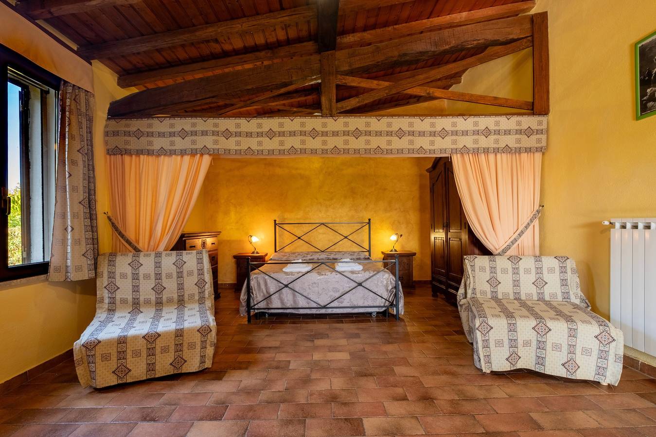 Ferme "Roccia" avec piscine partagée, terrasse privée et Wi-Fi in Pitigliano, Province de Grosseto