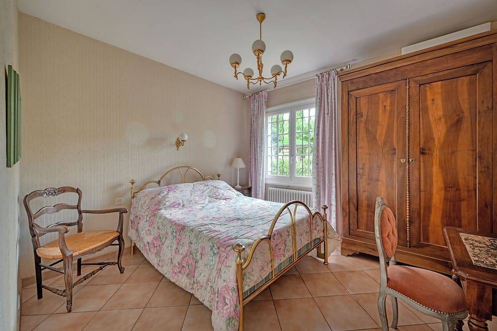 La Parenthèse Provençale – House with Pool, A/C, Wifi in Saint-Saturnin-lès-Avignon, Vaucluse