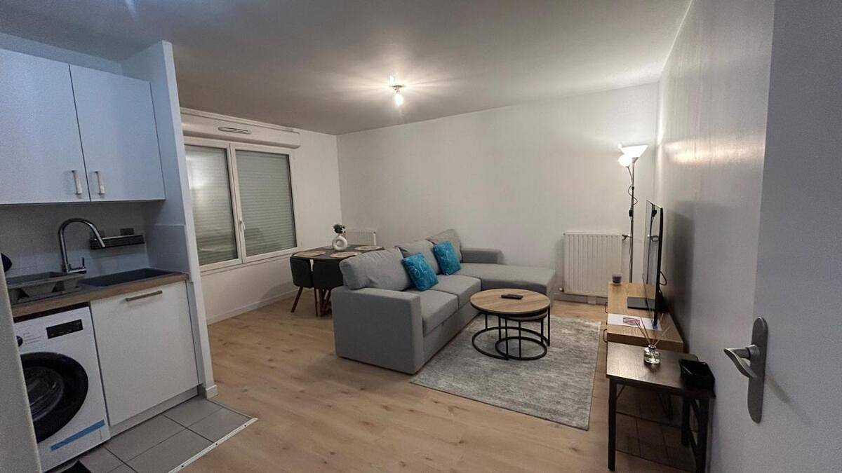 Appartement entier, Agréable T2 -15 Min Airport Orly-Parking-Wifi in Morangis, Essonne