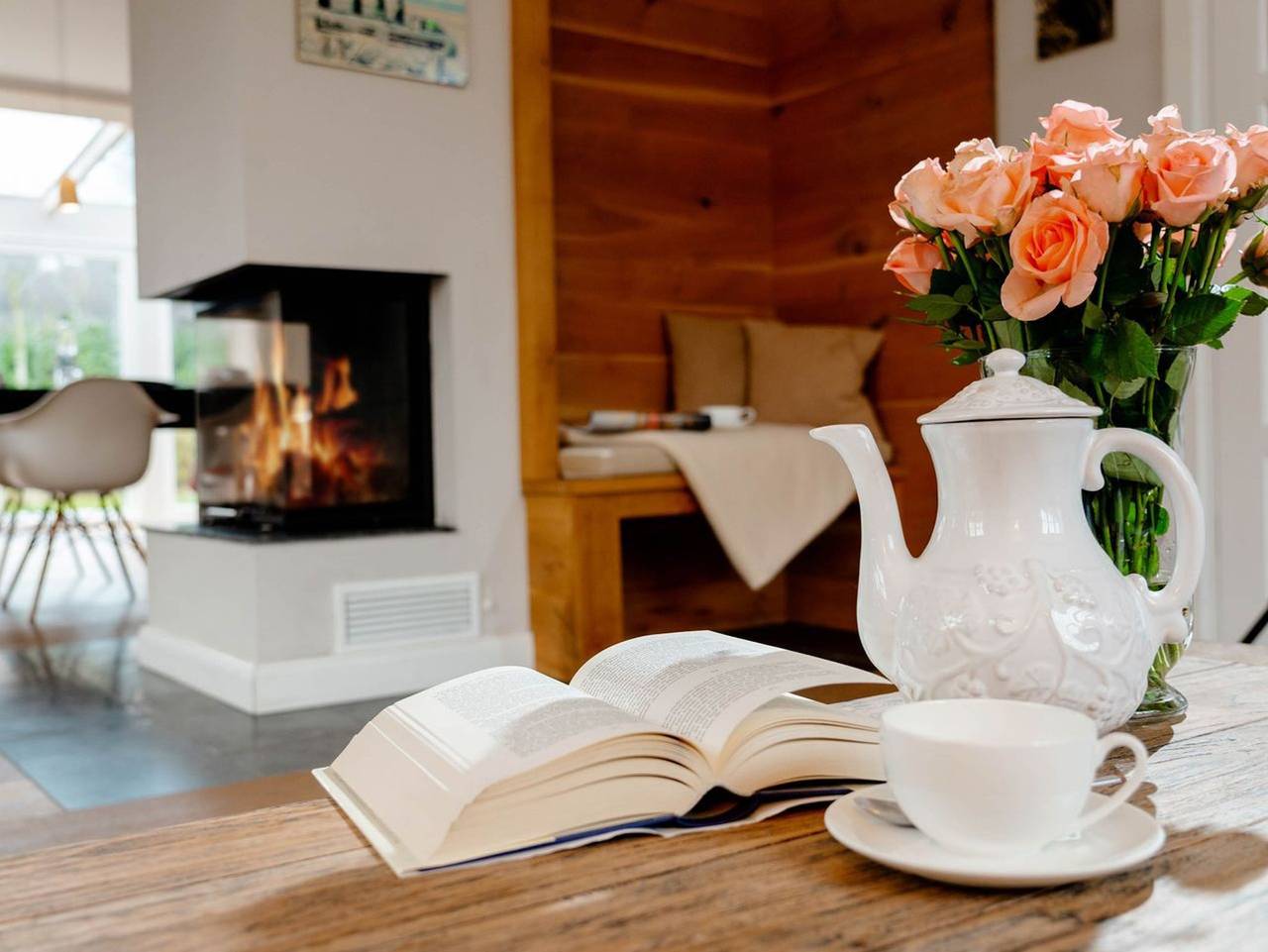 Seaside Lodge Sylt mit Sauna - Sylt ist wertvoller Lebensraum und wohltuender Urlaubsort, ein paradiesisches Refugium, das im Grunde keinen von uns braucht. Wir hingegen, jene, die seit jeher diese Verbindung spüren, wir brauchen die Insel. in Westerland, Sylt (Gemeinde)