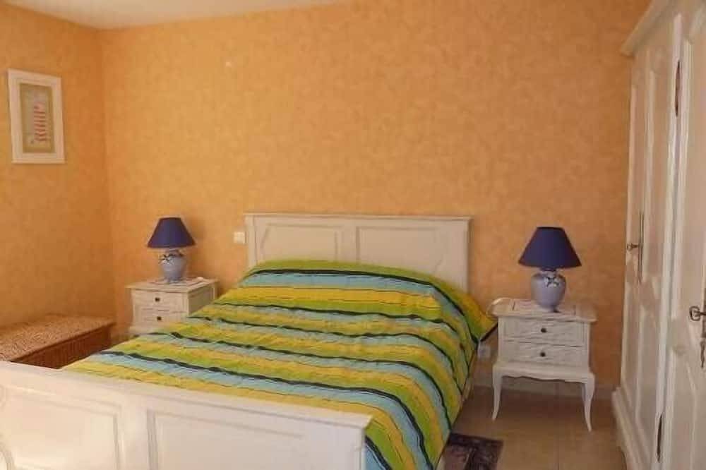 Appartement entier, Logement de 45m2; en rez de jardin dans villa à Brem sur Mer in Brem-sur-Mer, Vallée de la Loire