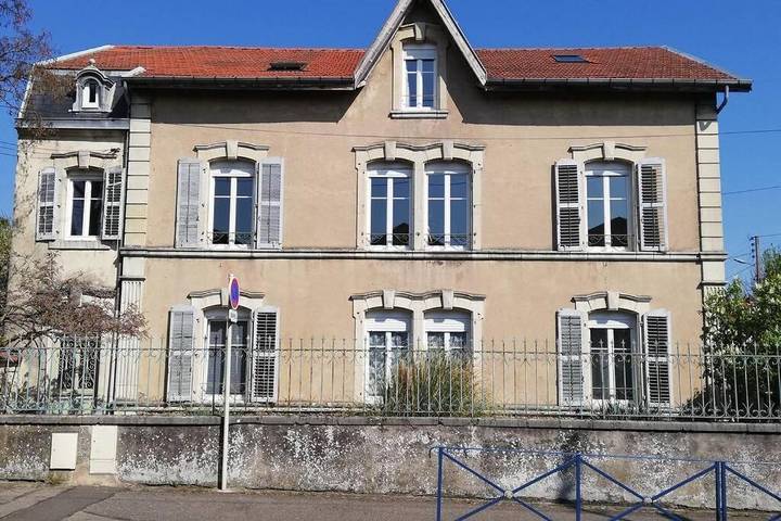 Gîte pour 7 personnes, avec vue dans Écrouves