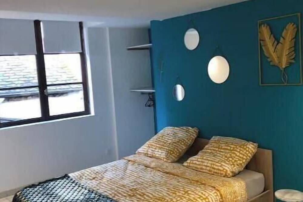 Entire apartment, Cozy Studio - Historic Center - Sleeps 2 in Bourges, Bourges region