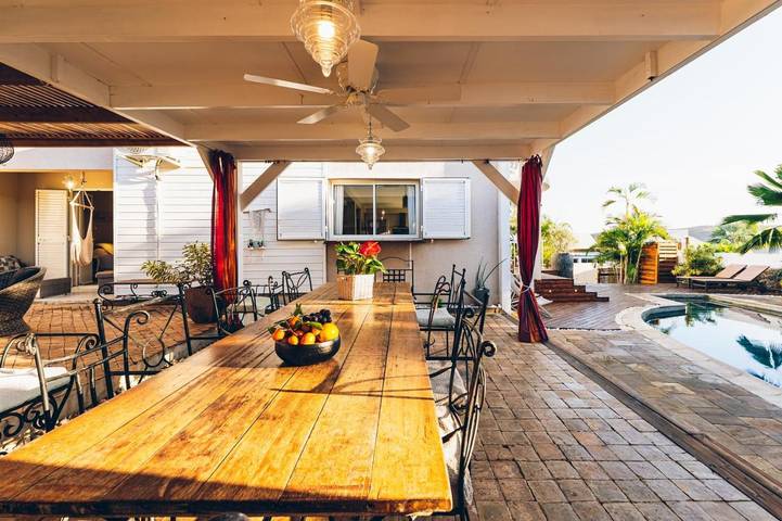 Villa pour 17 personnes, avec jardin ainsi que vue et piscine dans Saint-Gilles les Bains - 2