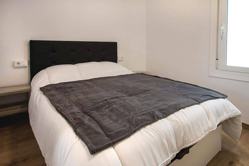 Entire apartment, Lovely apartment in Blanes with Wifi in Blanes, Costa Brava