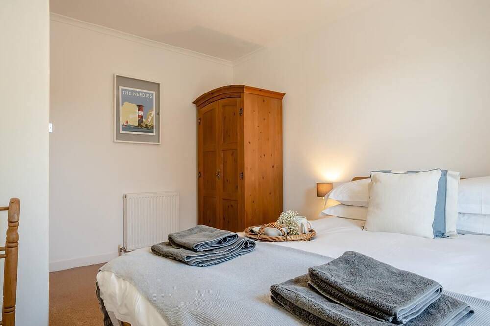 2 Bed in Niton (oc-b31835) in Niton and Whitwell, Isle of Wight
