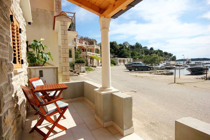 Vakantiehuis voor 4 personen, met balkon/terras, met huisdier op Korcula