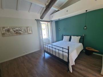 Gîte pour 8 personnes, avec jardin ainsi que piscine et vue à Le Martinet