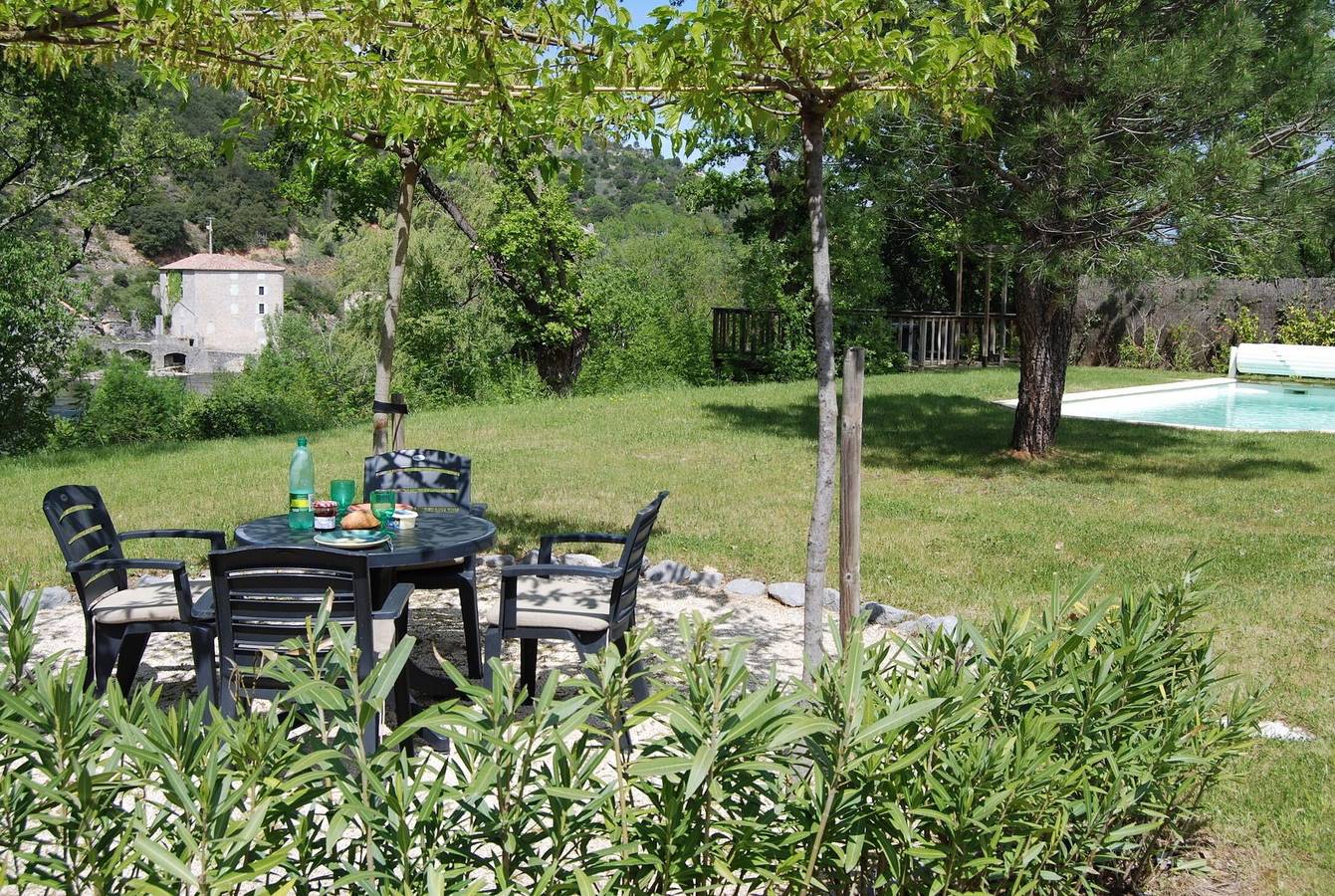 Villa pour 8 personnes avec piscine in Vallon-Pont-d'Arc, Ardèche