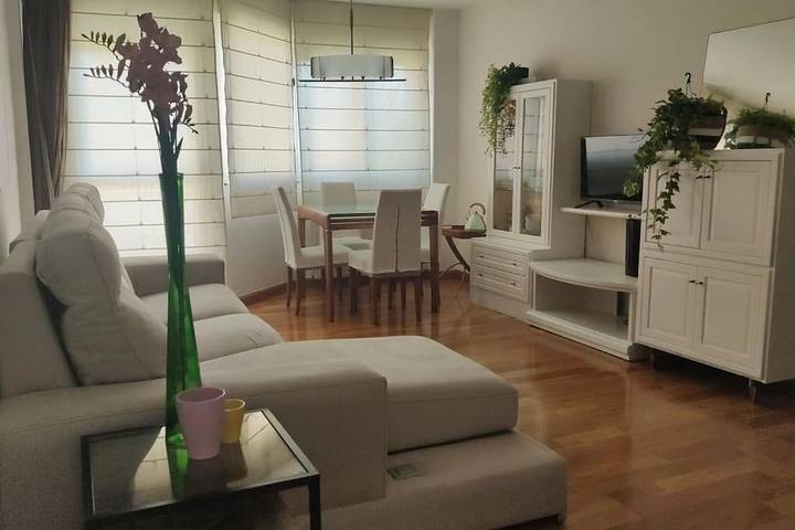 Apartamento de vacaciones para 3 personas, con vistas y balcón - 1