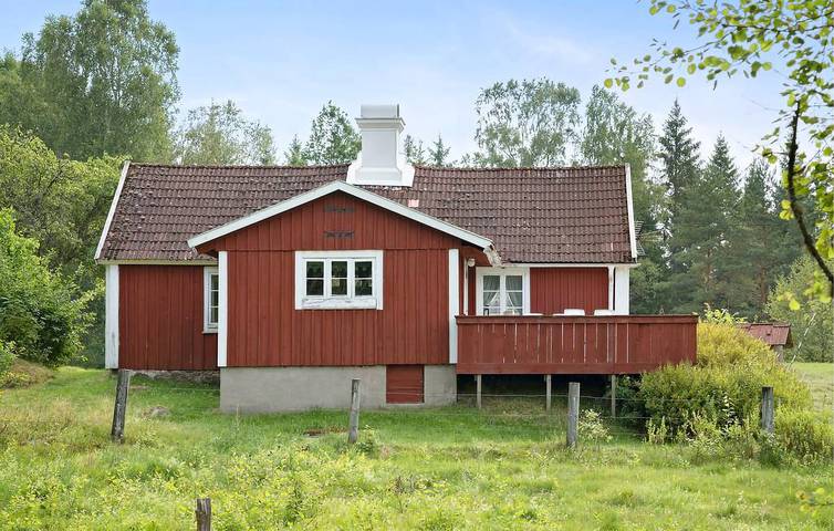 Hus för 4 Personer med trädgård in Kronobergs