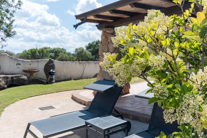 Casa vacanza per 10 persone, con giardino in Sardegna Est