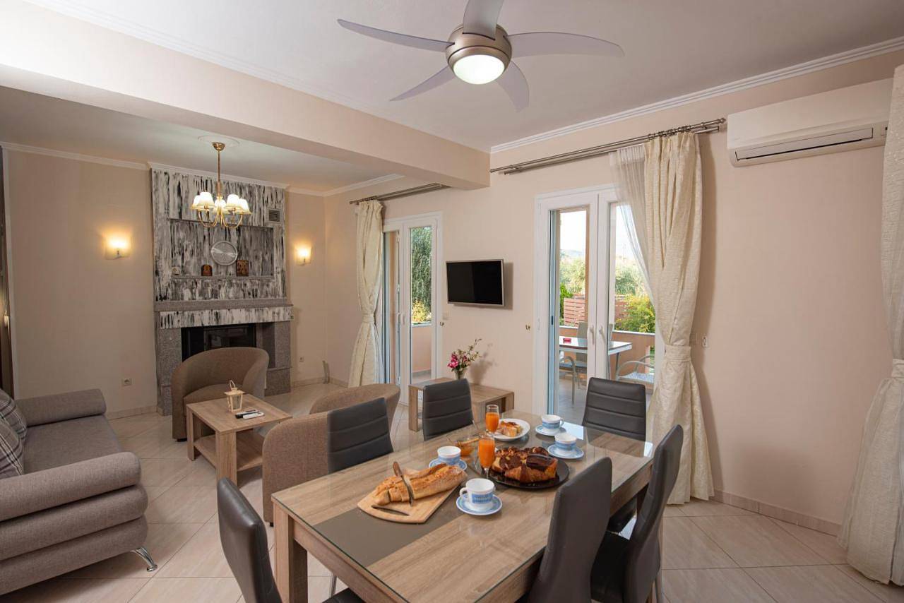 Villa with Private Pool in Βασιλική, Ελλάδα