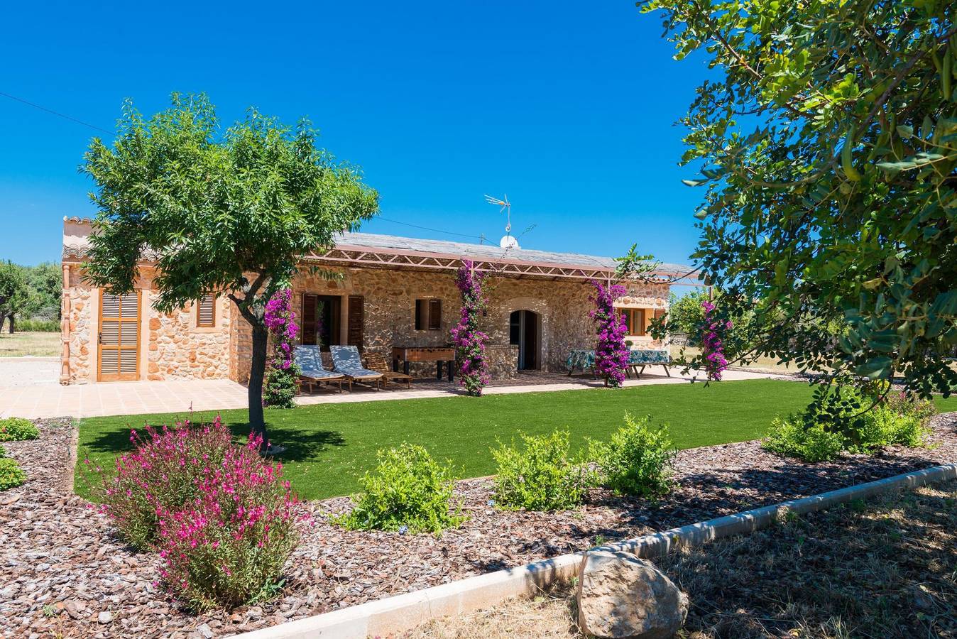 Paratge De Son Toniet - Apartamento con piscina privada en Buger. Wifi Gratis in Búger, Interior de Mallorca