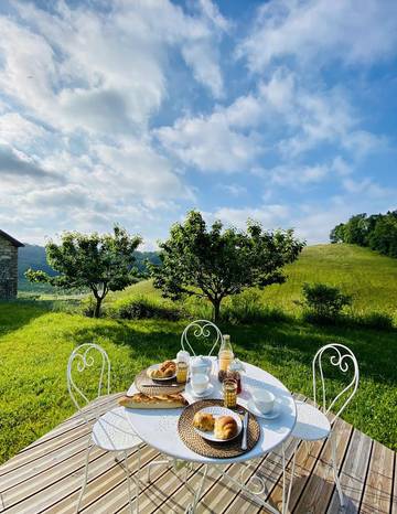 Gîte pour 4 personnes, avec terrasse et jardin à Lasseube