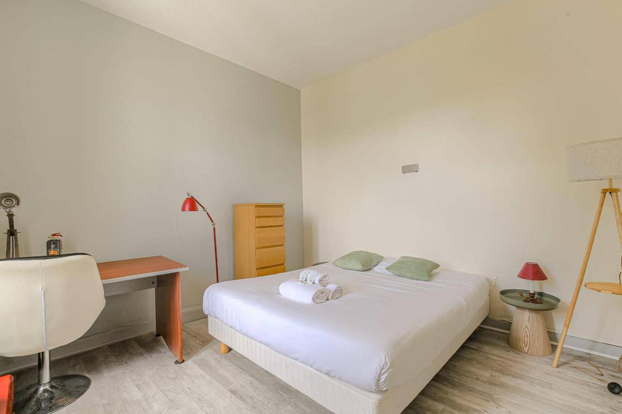 Appartement entier, Cosy et Calme idéal déplacement pro in Sathonay-Camp, Lyon et ses environs