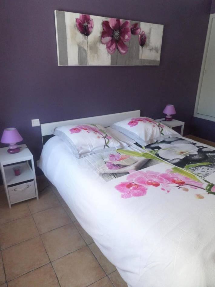 Gîte pour 5 personnes, avec Jardin ainsi que Piscine et Vue à Uzès - 4