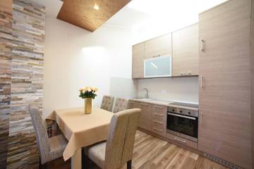 Appartement voor 4 Personen in Tivat, Montenegro, Afbeelding 2