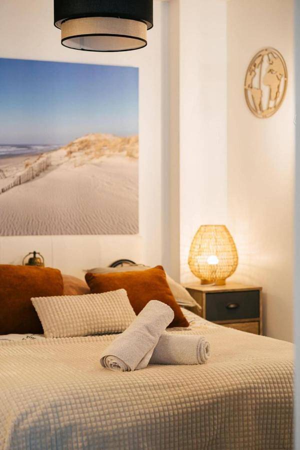 Gîte pour 4 personnes, avec terrasse à Baguer-Pican - 3