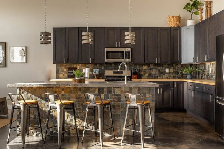 Vacation rental for 16 people, with terrace and pool in Hurricane