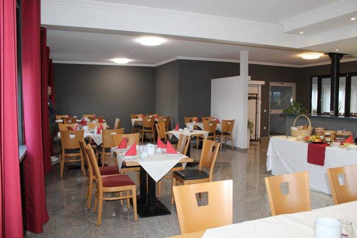 Hotel, mit Terrasse in Worms - 2