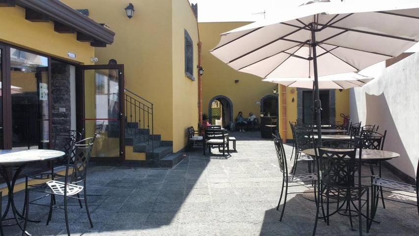 B&b per 2 persone, con Giardino e Piscina a Fiumefreddo di Sicilia
