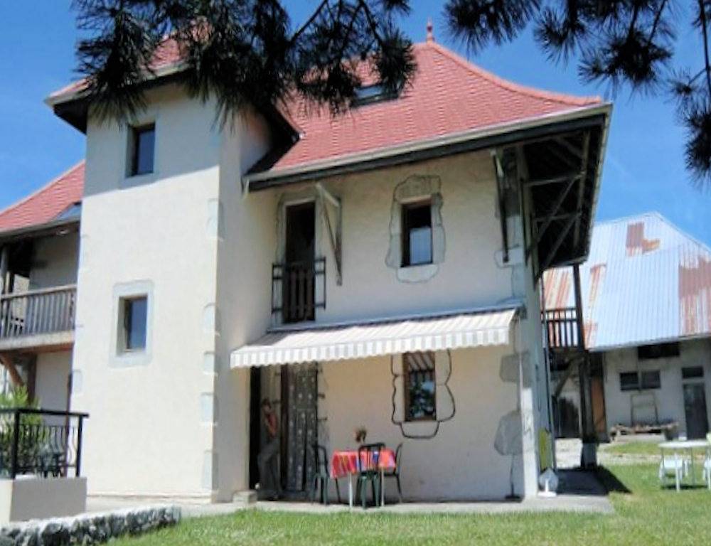 L’Olliéroise - Chambre Rose in Fillière, Région d'Annecy