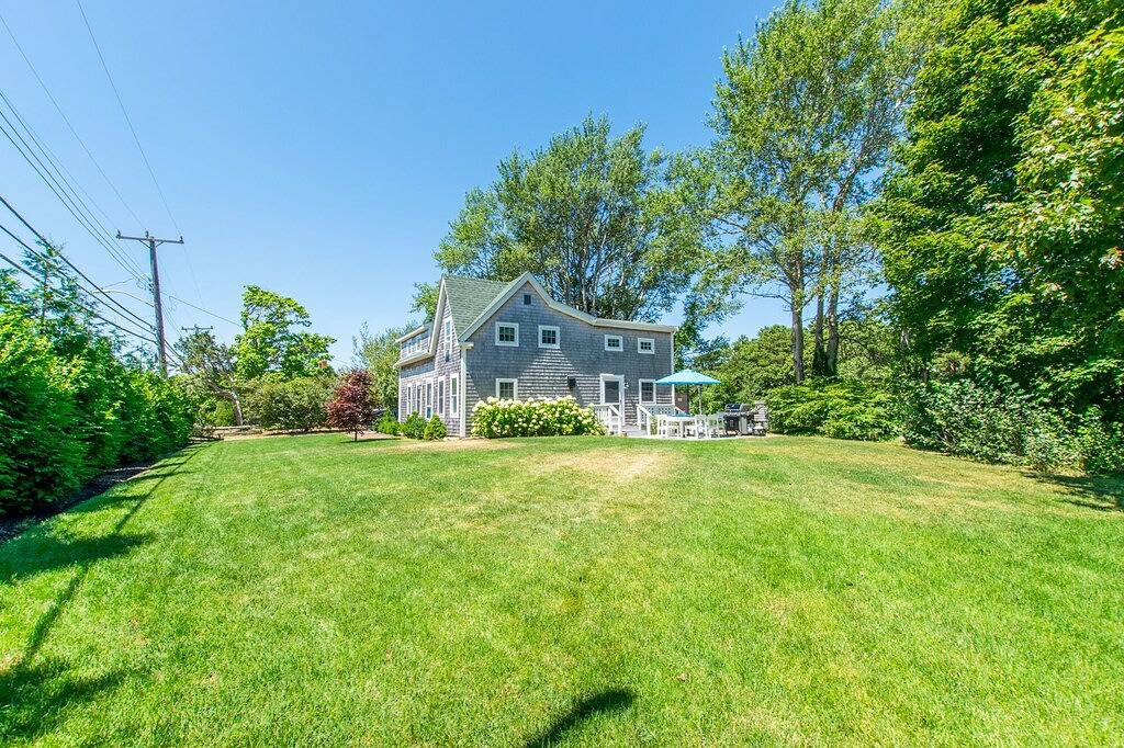 Walk to Water Access to Hiking Trails! in East Harwich, Harwich