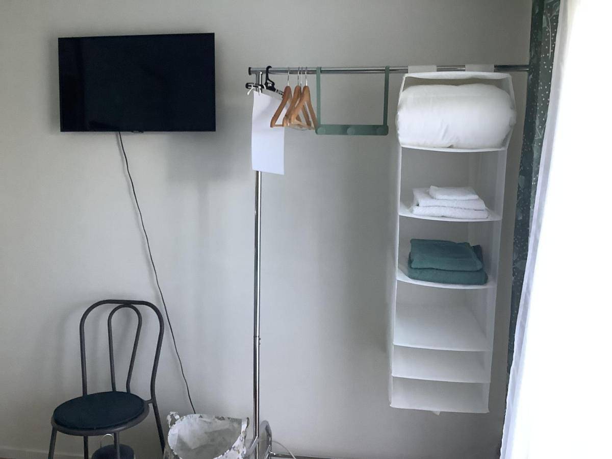 Appartement de vacances entier, Double Room with Balcony in Le Bouscat, Région de Bordeaux