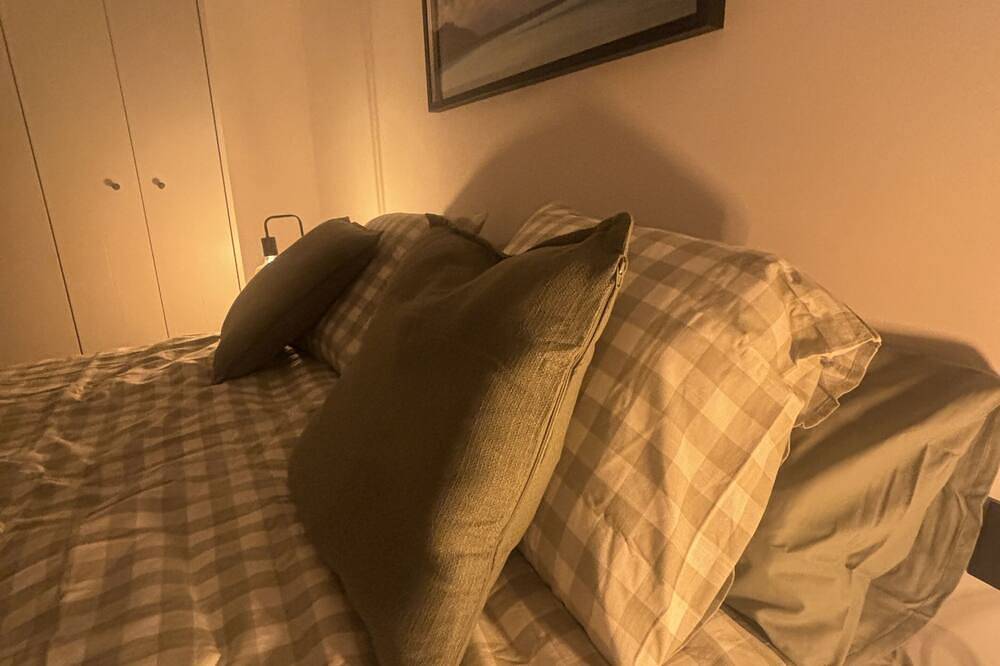 Entire apartment, Apartments_Lovely_Rooms_Vic in Vic, Osona