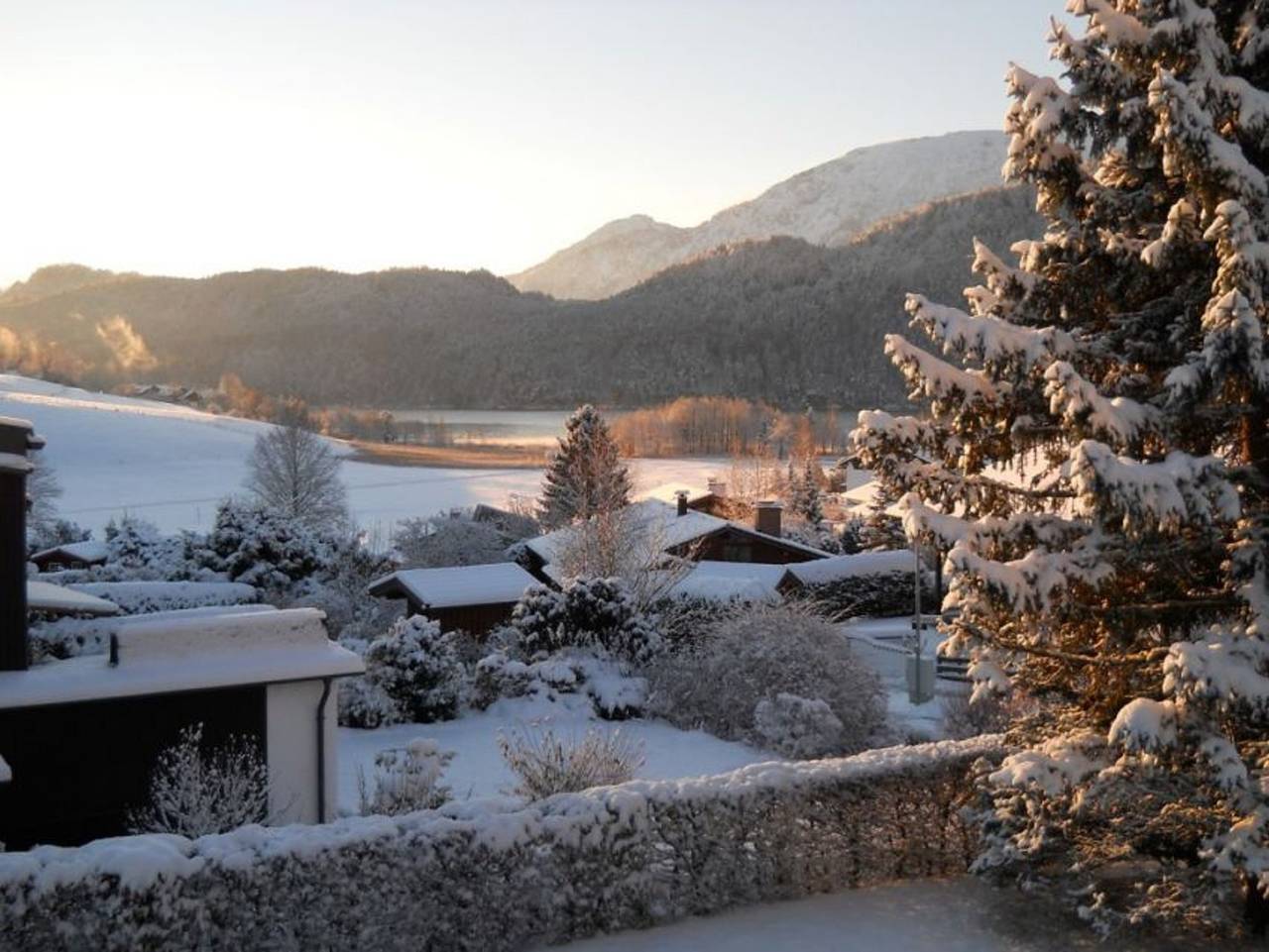 Ferienhäuser Gemswandweg in Weissensee - Ferienhaus 10 mit 3 Schlafzimmern und Garten in Weißensee, Füssen