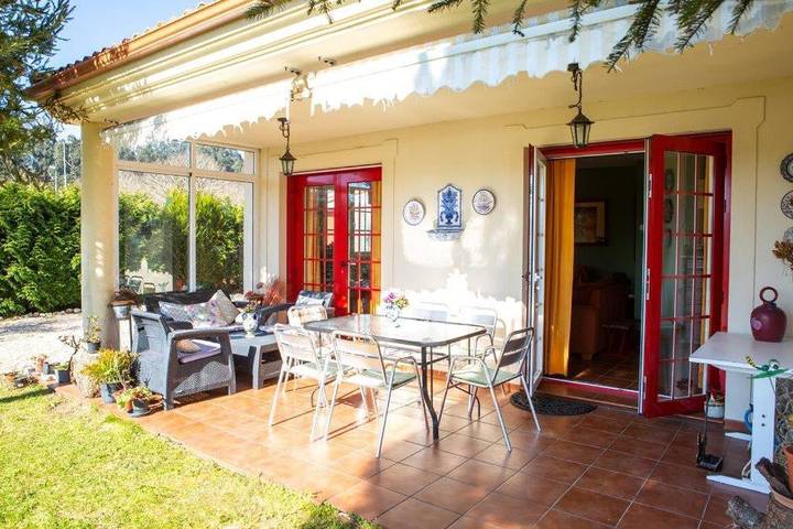 Casa de vacaciones para 10 personas, con jardín además de vistas y terraza, Se admiten mascotas en Miño