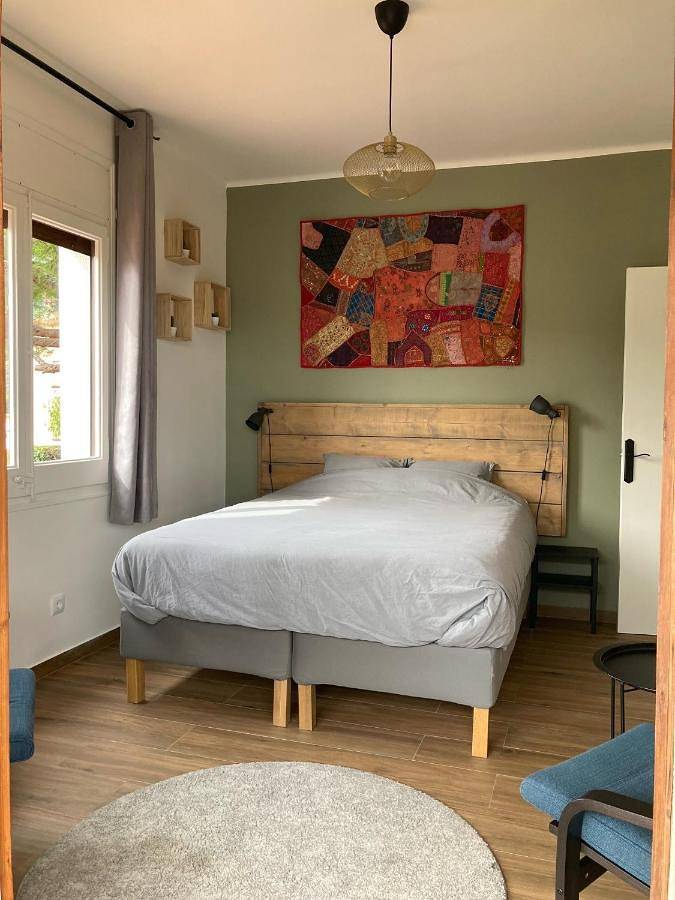 Gîte pour 2 personnes, avec vue et jardin, adapté aux familles à Cabrils - 4